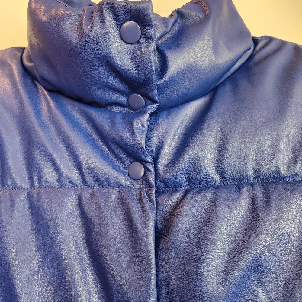 Love Tree Royal Blue Cropped Puffer Vest Vegan Leather Size M Snap Front Mock